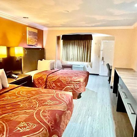 Luxury Inn 利伯蒂 外观 照片
