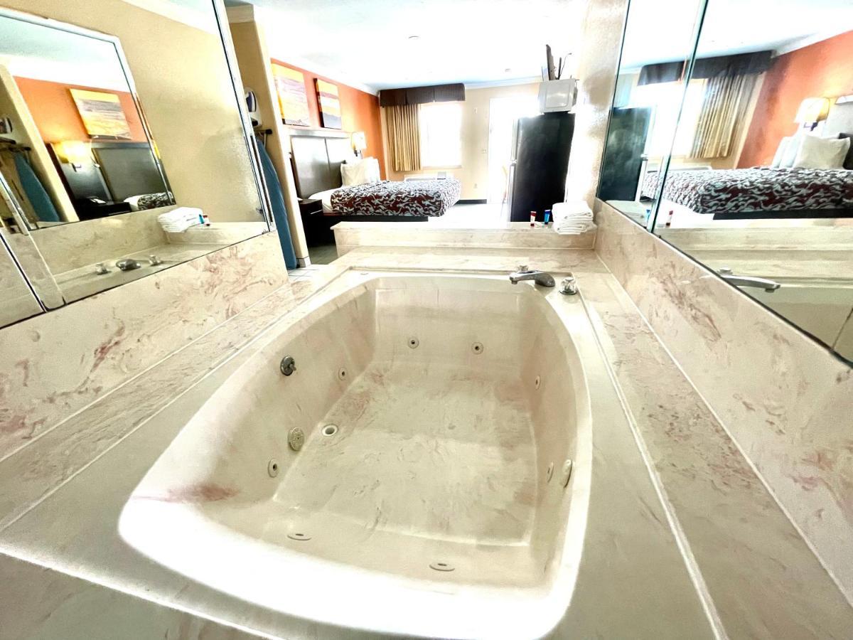 Luxury Inn 利伯蒂 外观 照片